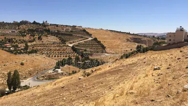 أرض في طريق السرو مثلث اليزيديه ‎ثاني دخله عالشمال - 100,000 دأ - صورة NaN